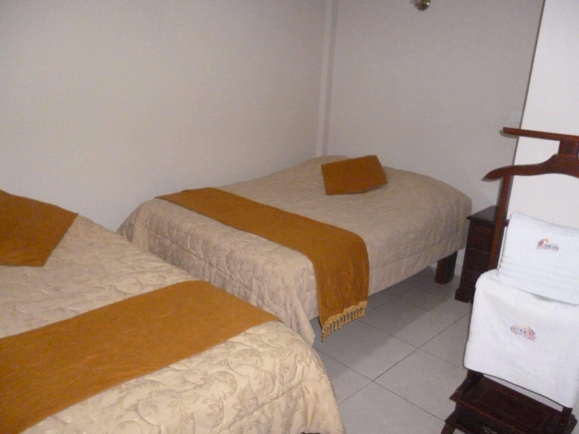 Hostal Fevilamir Ibarra Exterior photo